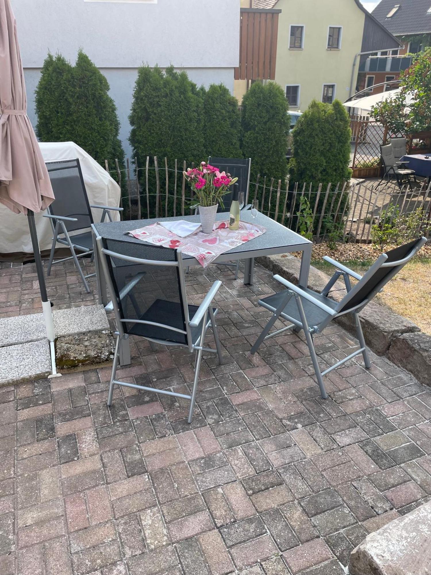 Schlafen Im Weinfass Ipsheim Exterior foto